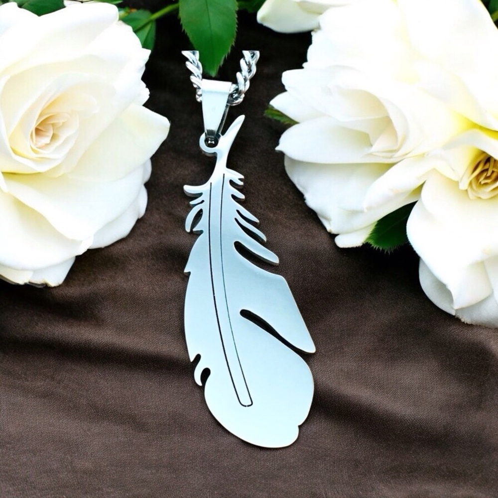 🆕 Feather Pendant Necklace Stainless Steel
